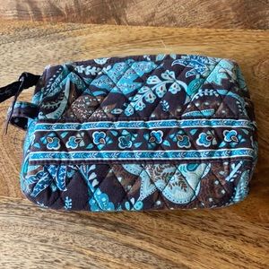 Small vera Bradley cosmetic bag